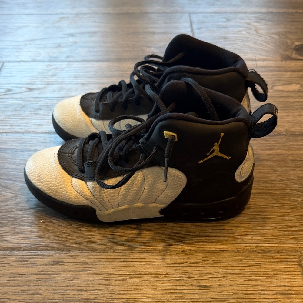 Kids Jordan shoes